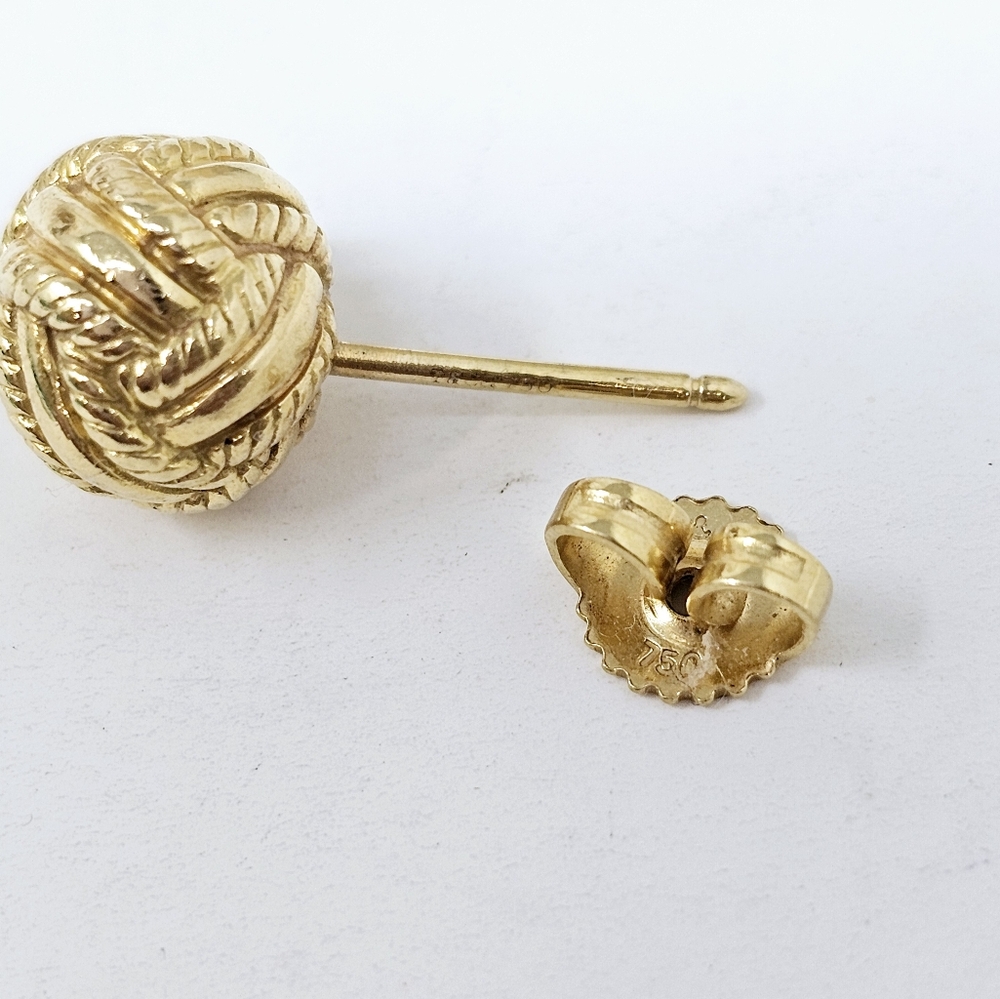 Tiffany & Co. Love Knot 18K Earrings - Picture 5 of 13
